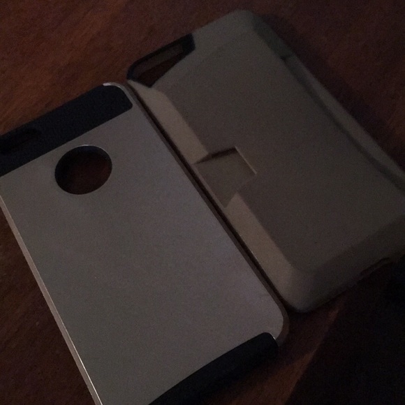 iPhone cases - Picture 3 of 4