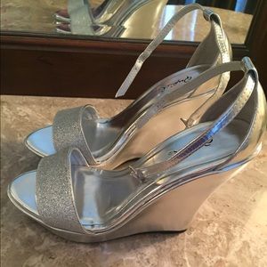 Silver Wedge