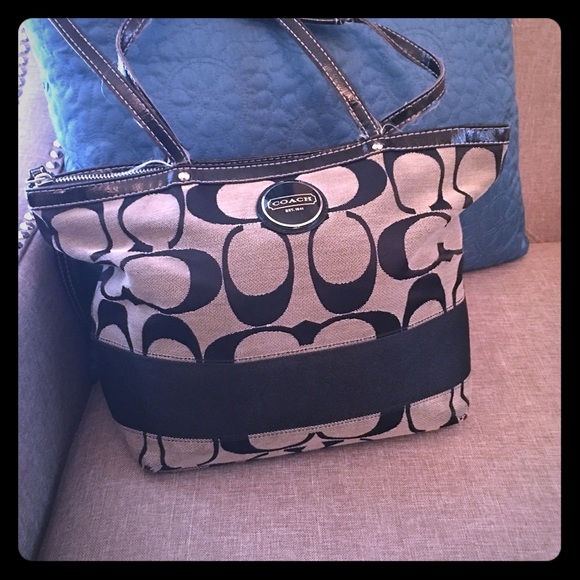 Coach Handbags - SOLD! Black Coach bag-marked LOW! Coach Handbags - SOLD! Black Coach bag-marked LOW!