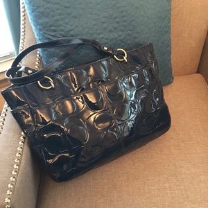 Coach Bags - SOLD Patent leather peacock blue Coach bag! Coach Bags - SOLD Patent leather peacock blue Coach bag!