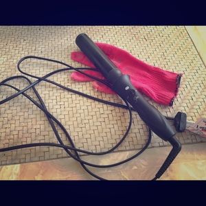Authentic sultra 1.5 inch curling wand!