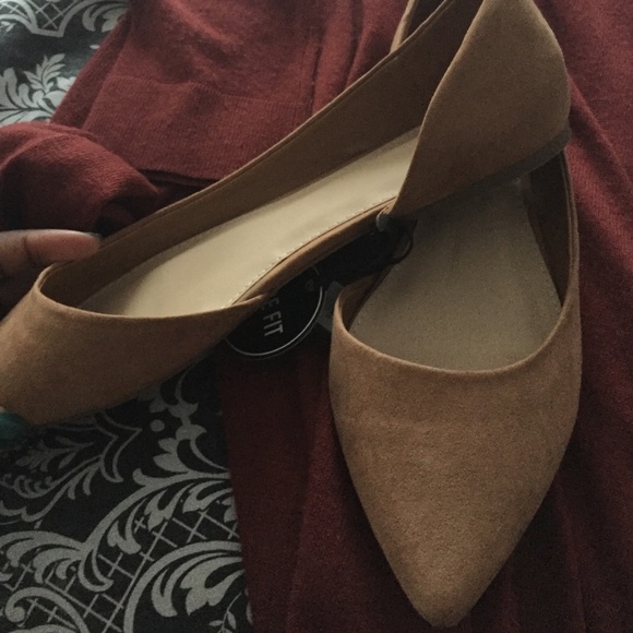 Flats - Picture 2 of 3