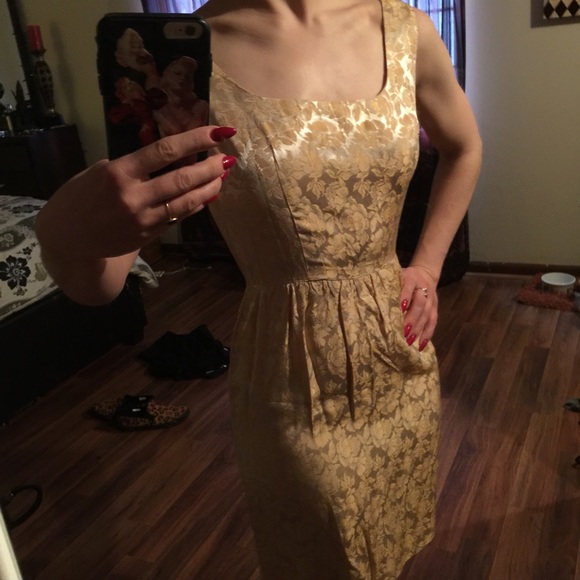 Vintage yellow day dress with floral print