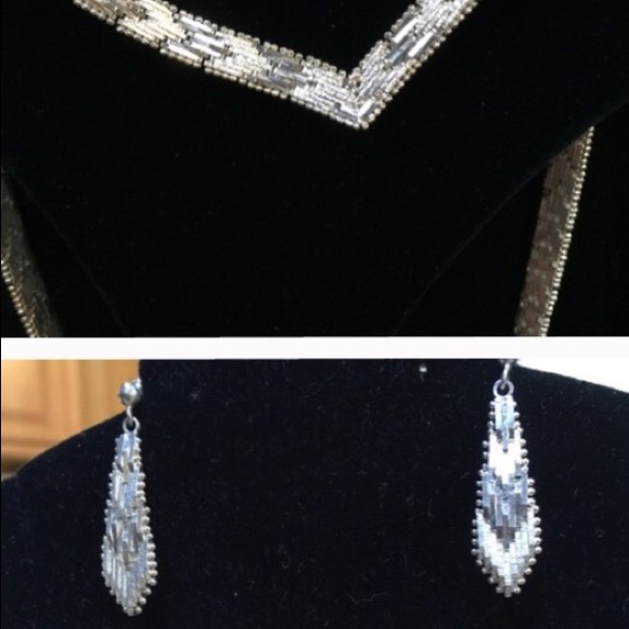 Sterling  Silver V necklace and earring set, NICE!