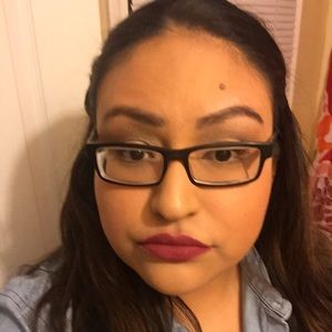 Meet your Posher, Veronica
