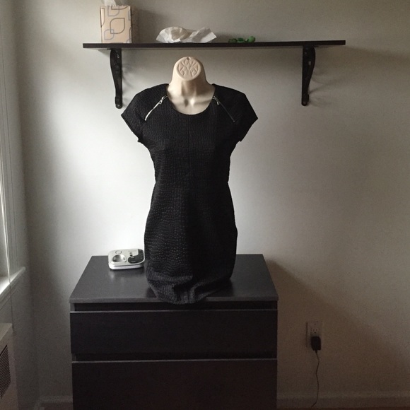 Generation Love size small Amazing lizard look!!