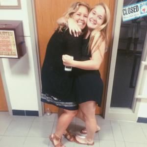 Meet your Posher, Caitlin