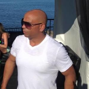 Meet your Posher, Clifford