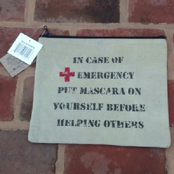 ❌SOLD OUT❌ Vintage Style Travel Bag - Picture 2 of 3