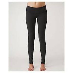 LULELEMON WUNDER UNDER!! NEW PHOTOS