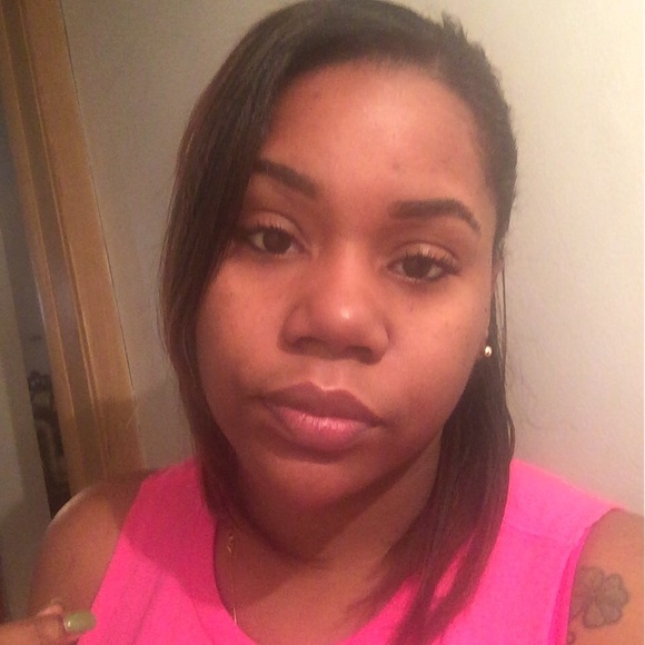 Meet your Posher, Lakeshia