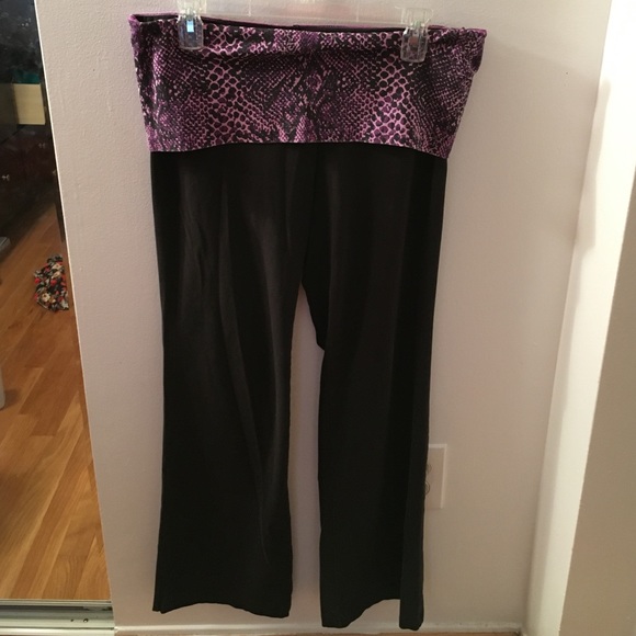 PINK yoga pants.