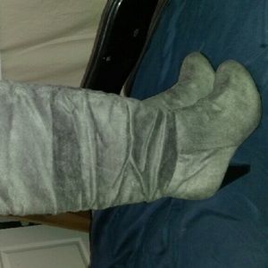 Suede like boots