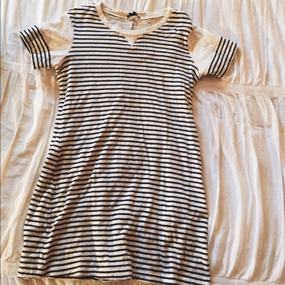 ❌SOLD❌ Black and White Striped T-shirt Dress