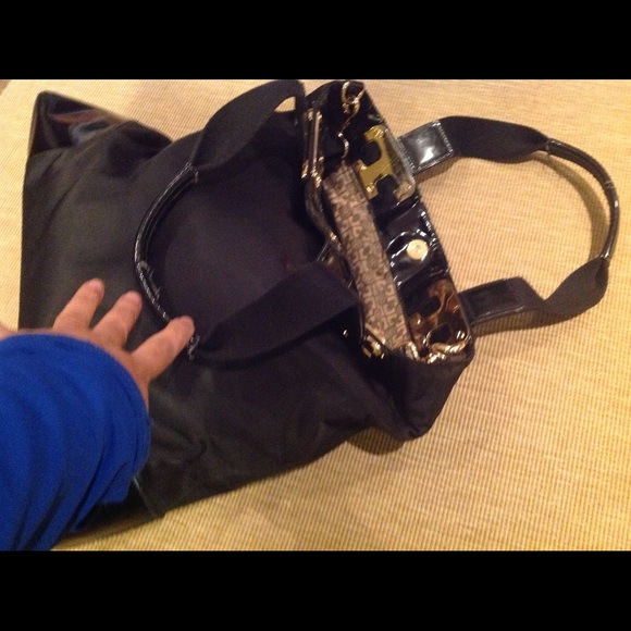 SOLD -Large Tory burch tote bag - Picture 4 of 4