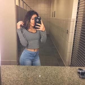 Meet your Posher, Abby