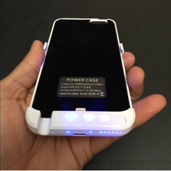 iPhone 6 and iPhone 6S Charging Case - Picture 3 of 4