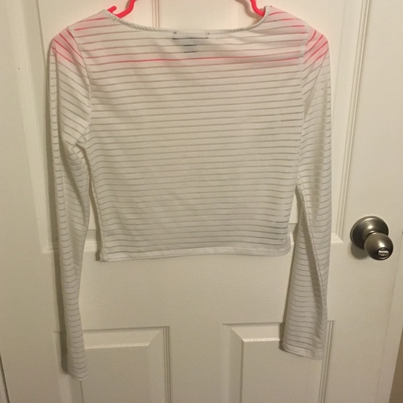 White Striped Long Sleeve Crop Top - Picture 4 of 4