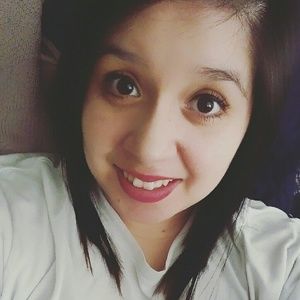 Meet your Posher, Adriana