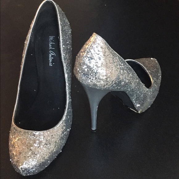 Michael Antonio Finnea - Glitter