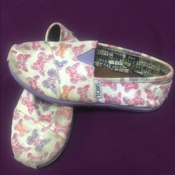 Girls Toms size Y13
