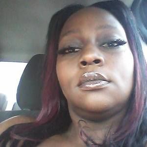 Meet your Posher, Ebony