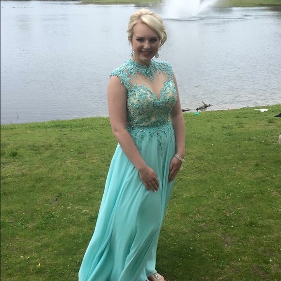 Paparazzi by Mori Lee prom dress - Picture 3 of 3