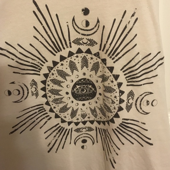 Cream Colored Billabong Tank! - Picture 2 of 4