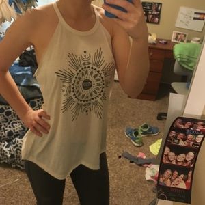 Cream Colored Billabong Tank!