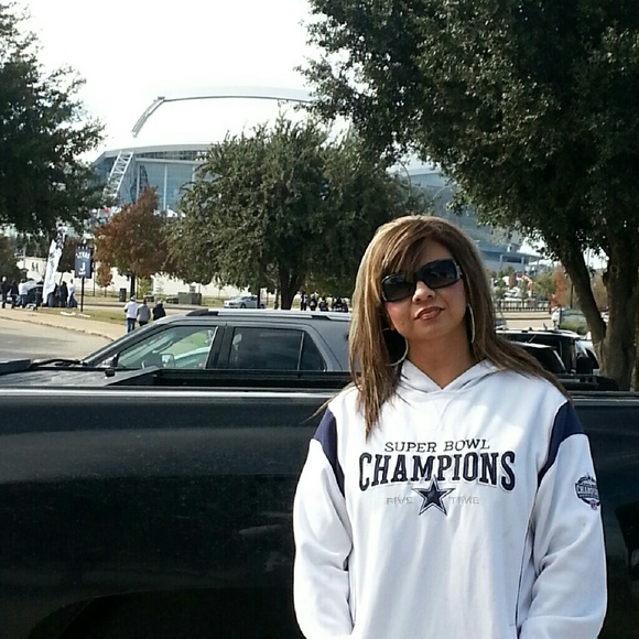 Meet your Posher, Michelle - Picture 2 of 2