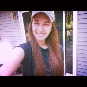 Meet your Posher, Savannah