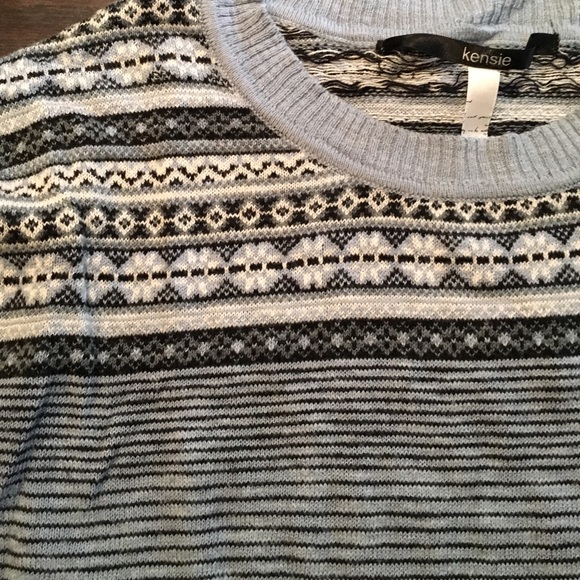 Included for 🔴FREE w $40 ⬇️Kenzie  sweater - Picture 2 of 3