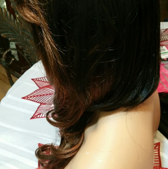 Wig - Picture 2 of 4