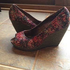 Sam & Libby Wedges