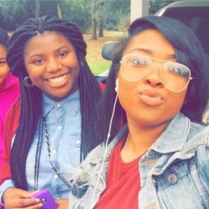 Meet your Posher, Ariana