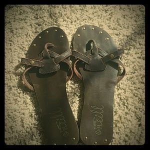 Adorable O'Neill sandles