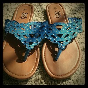 Cute bedazzled sandles