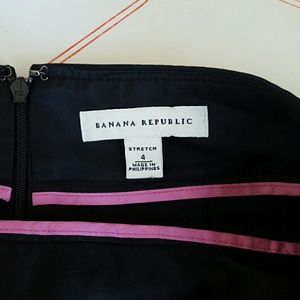 Banana Republic black skirt