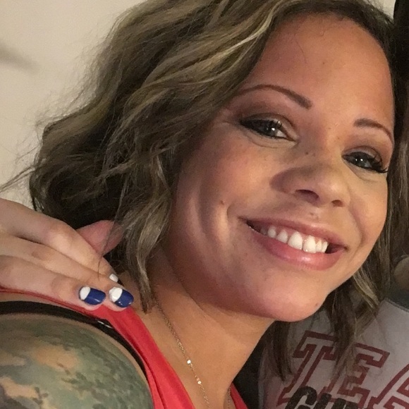 Meet your Posher, Sigrid - Picture 3 of 3