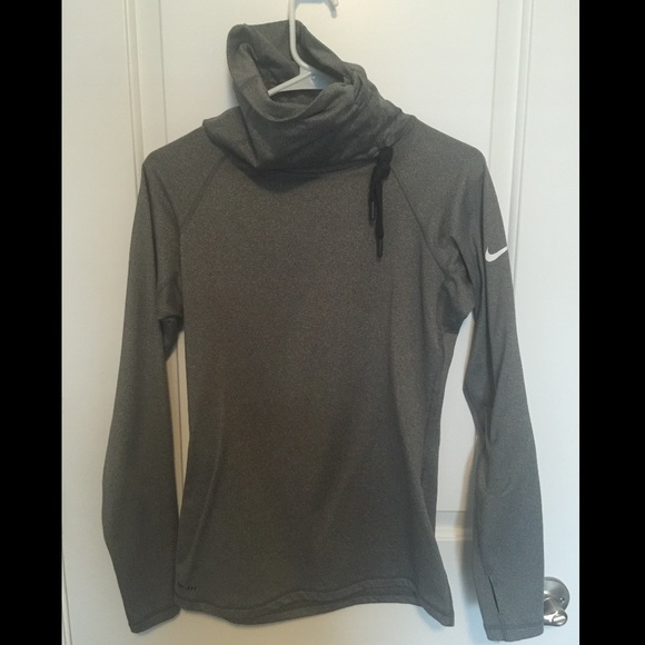 Nike Dri-Fit gray collared shirt - size Medium