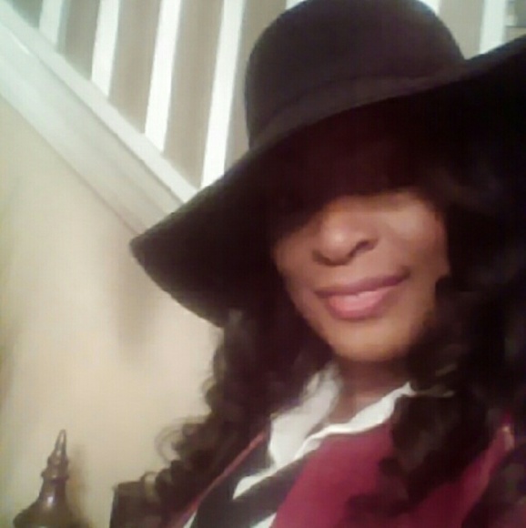 Meet your Posher, Nancy