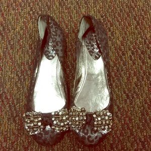 Bamboo black and grey flats