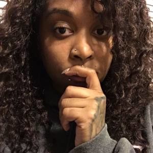 Meet your Posher, Arielle