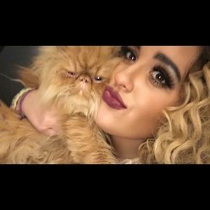 Meet your Posher, Eve