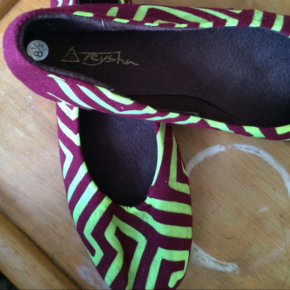 Teysha ballet flats, size 8.5 - Picture 3 of 3