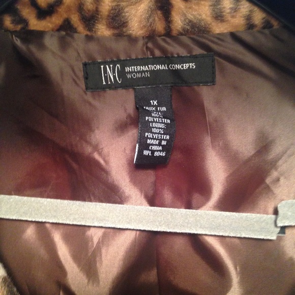 Coat - Picture 2 of 2