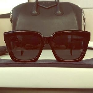 CÉLINE Sunglasses (black)
