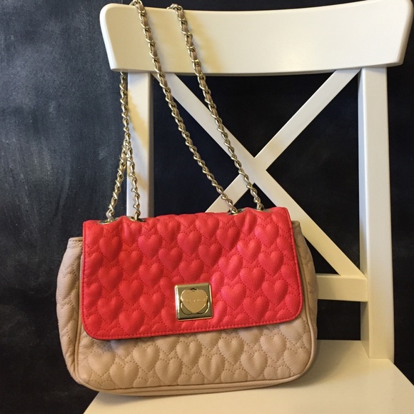 BETSEY JOHNSON HANDBAG