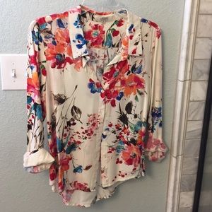 Multi-color button up top! Worn once!