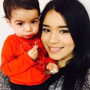 Meet your Posher, Dania